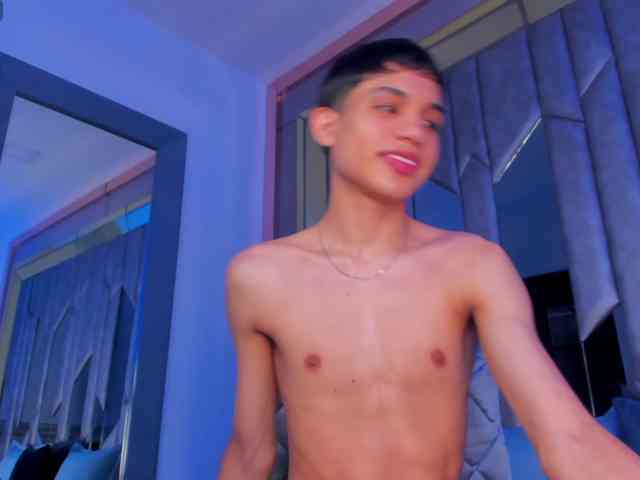 sebax-00 Sex Cam Show