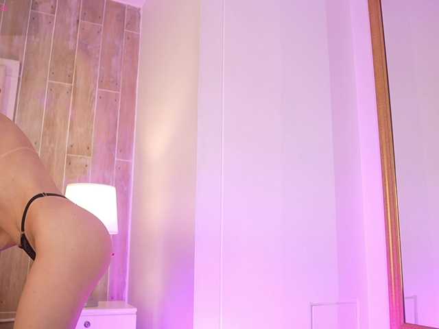 le modèle laurencarter1 est en webcam porno dans un show sur le site bongacams, il possède les tags suivants: Latino/Hispanic,Blonde,Shaved