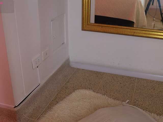 laurencarter1 live cam on BongaCams