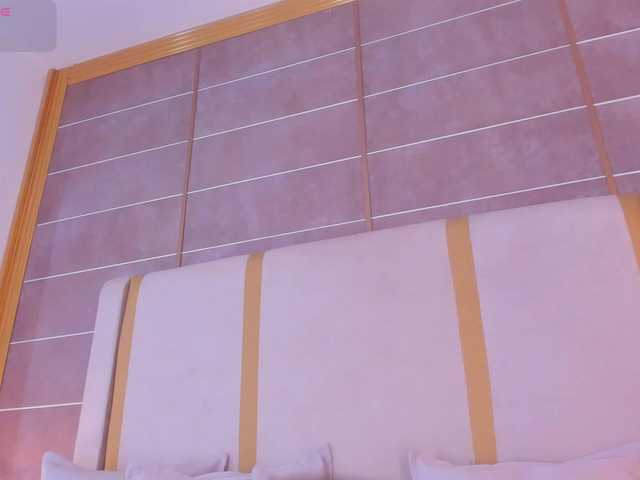 laurencarter1 live cam