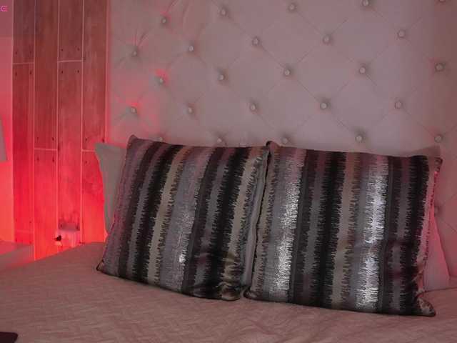 laurencarter1 live cam on BongaCams