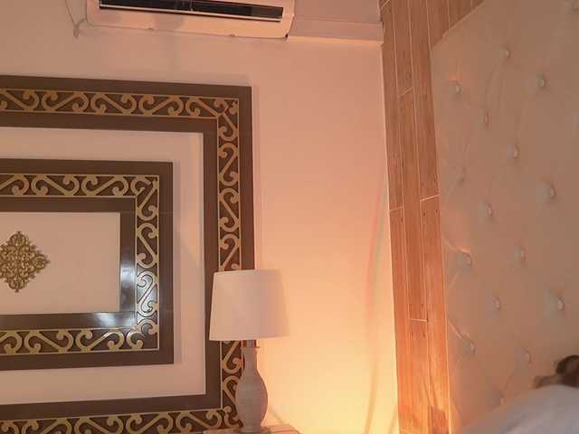 laurencarter1 live cam