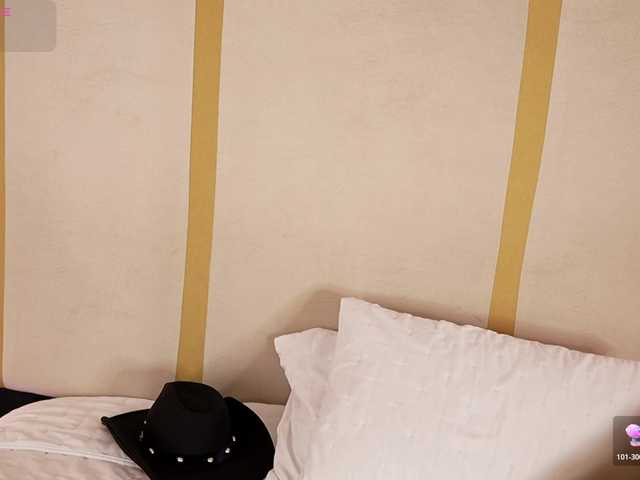 laurencarter1 live cam on BongaCams