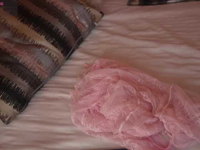 laurencarter1 live cam preview