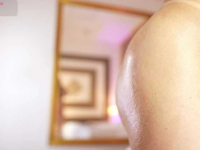 laurencarter1 live cam on BongaCams