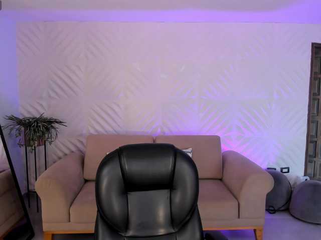 BellaConnor live cam on BongaCams