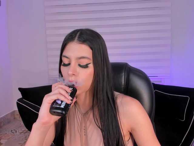 BellaConnor live cam on BongaCams