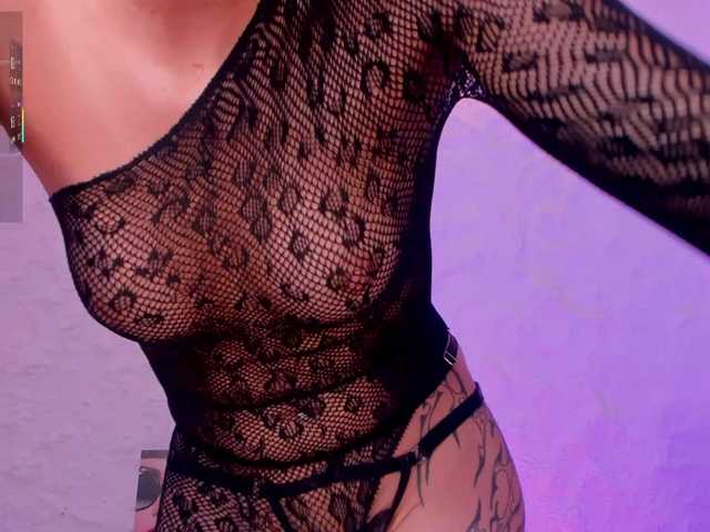 BellaConnor live cam on BongaCams