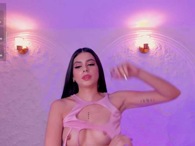 BellaConnor live cam on BongaCams