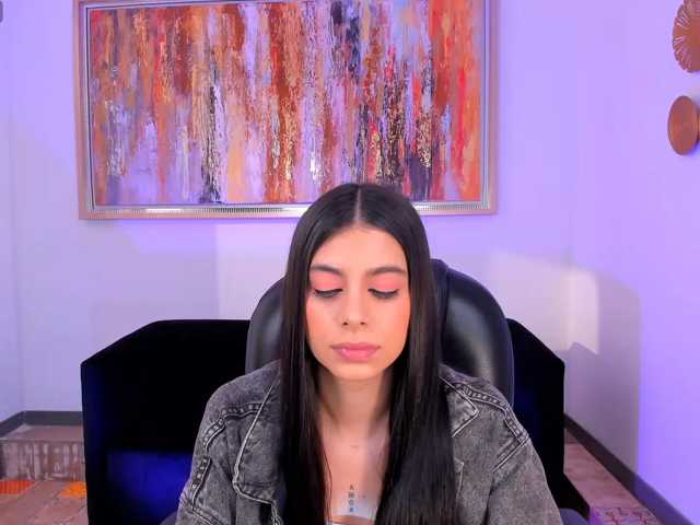 BellaConnor, en directo ahora en BongaCams