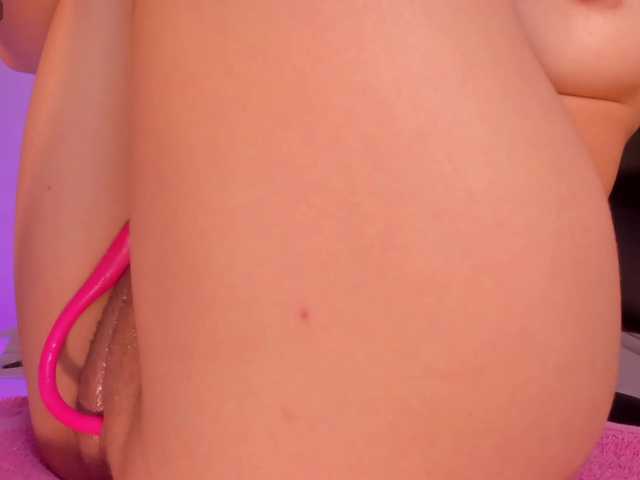 BellaConnor live cam on BongaCams