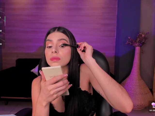 BellaConnor live webcam show
