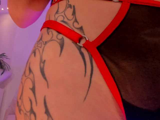 BellaConnor live cam on BongaCams