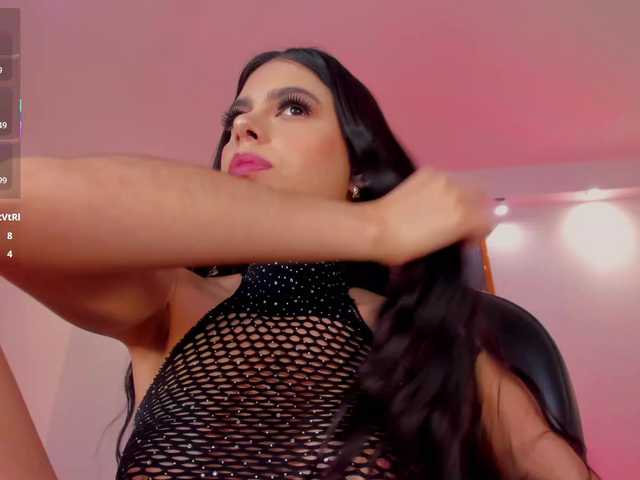 BellaConnor live webcam show