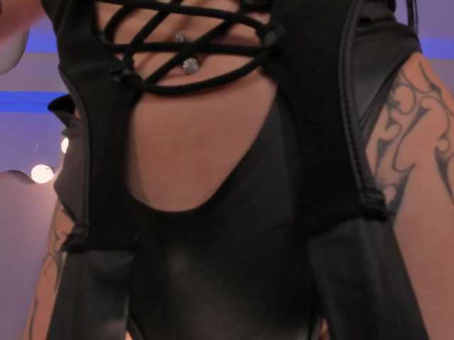 BellaConnor live cam on BongaCams