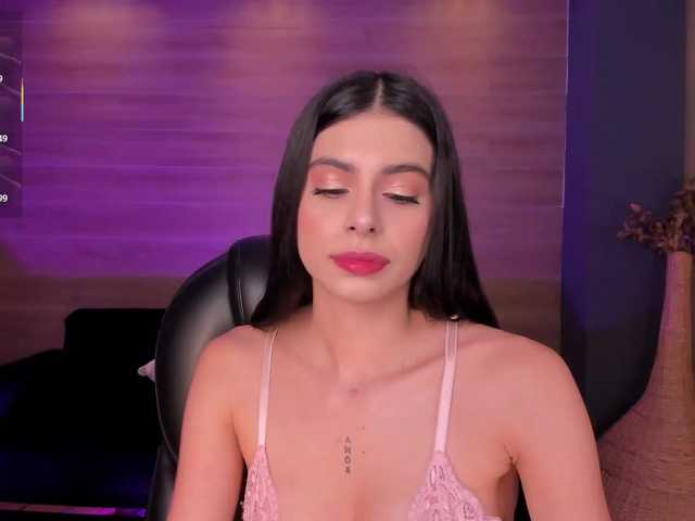 BellaConnor live webcam show