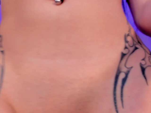 BellaConnor's BongaCams show and profile