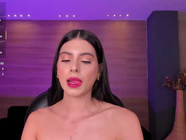 BellaConnor live cam on BongaCams