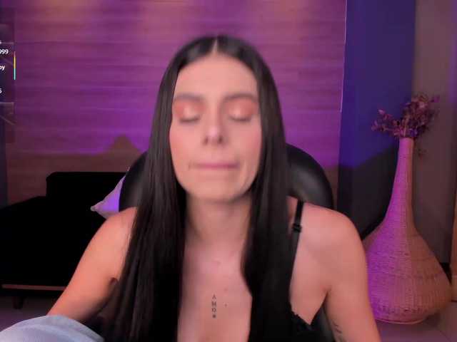 BellaConnor live webcam show