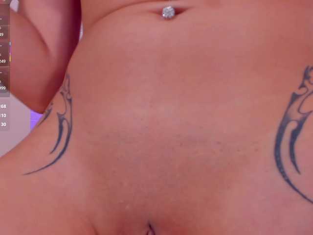 BellaConnor live cam on BongaCams