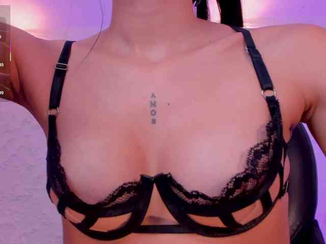 BellaConnor webcam
