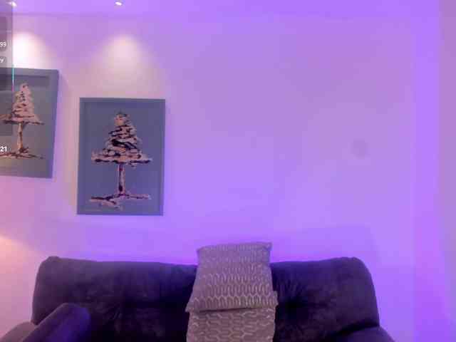 BellaConnor webcam