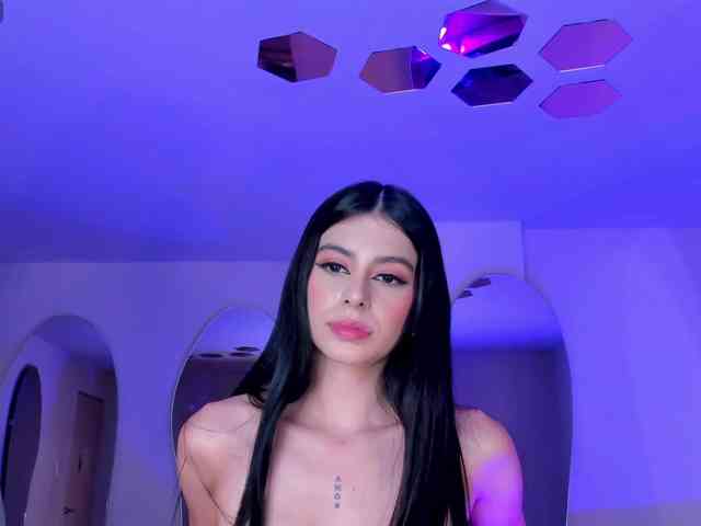 BellaConnor webcam