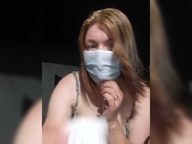 Konfetka228 live cam on BongaCams