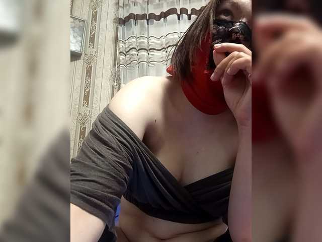 Konfetka228 webcam
