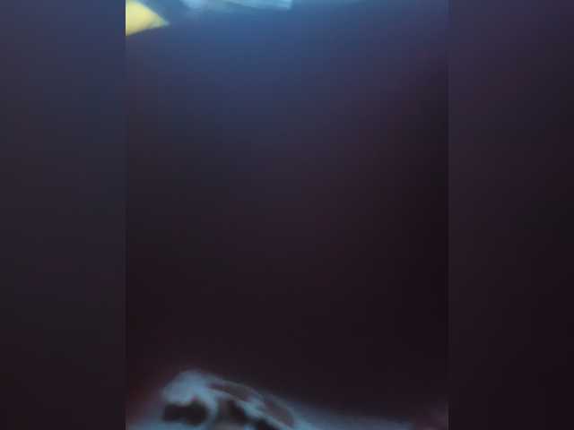 Konfetka228 live cam on BongaCams
