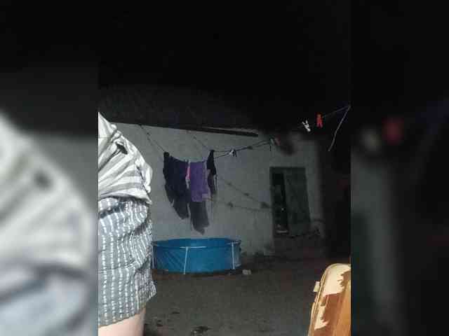 Konfetka228 webcam