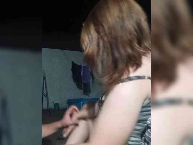 Konfetka228 webcam