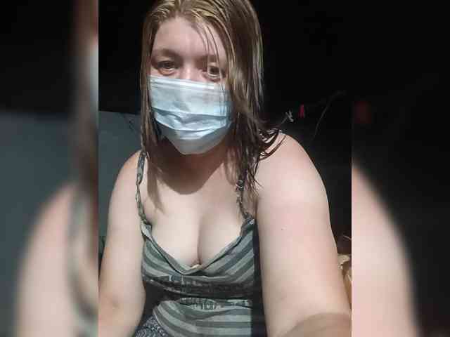 Konfetka228 webcam