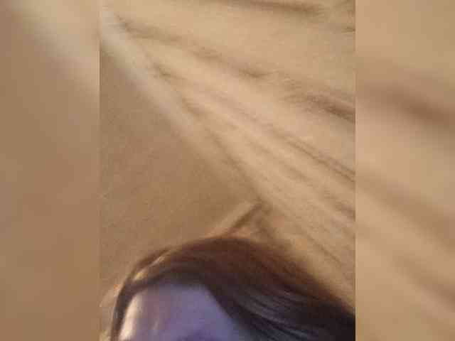 Konfetka228 webcam
