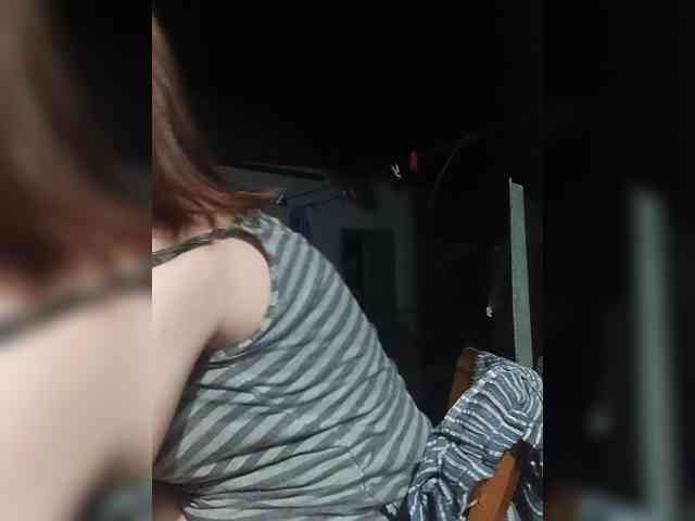 Konfetka228 webcam