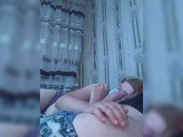 Konfetka228 webcam
