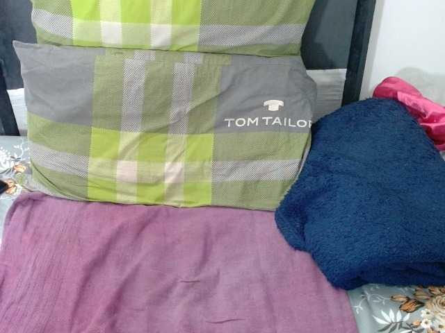 Skinybitchx Porn
