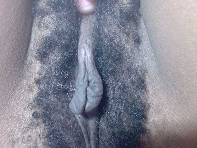 Skinybitchx live cam on BongaCams