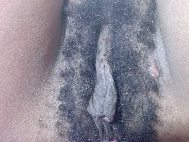 Skinybitchx live cam on BongaCams