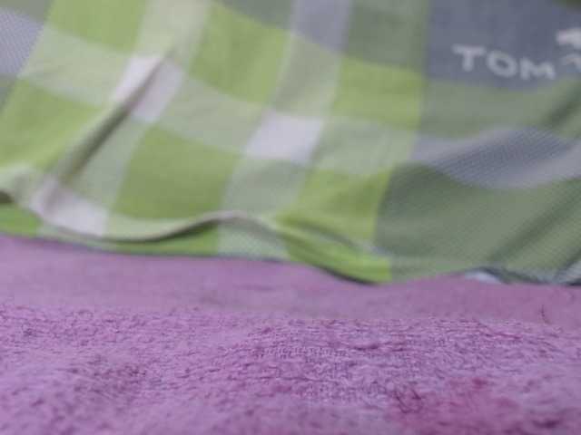 Skinybitchx live cam on BongaCams