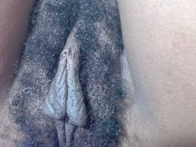 Skinybitchx live cam on BongaCams