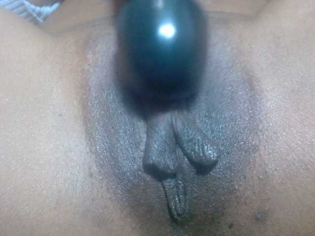 Skinybitchx live cam on BongaCams