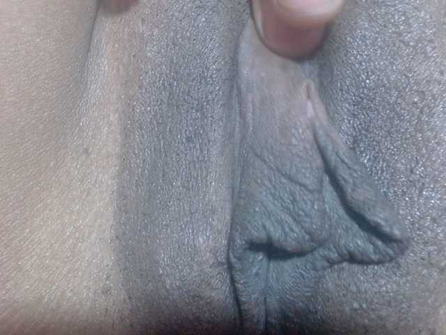 Skinybitchx live cam on BongaCams