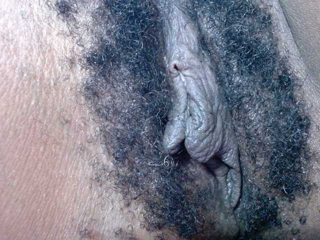 Skinybitchx live cam on BongaCams