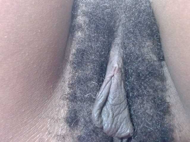Skinybitchx live cam on BongaCams