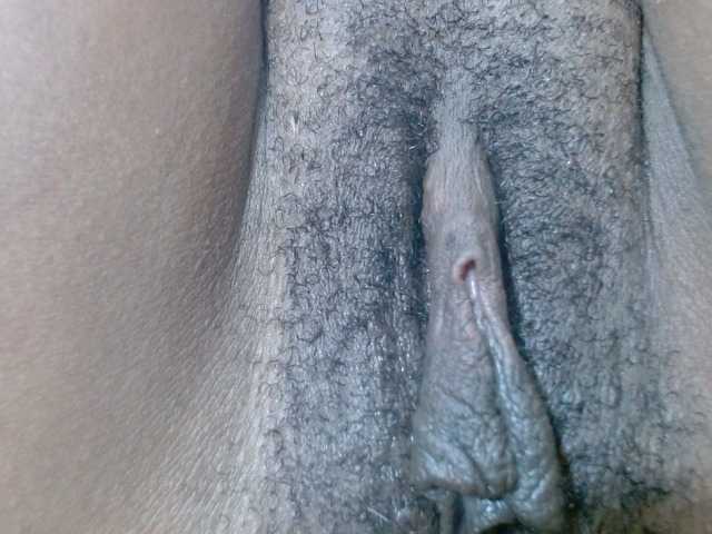 Skinybitchx live webcam show