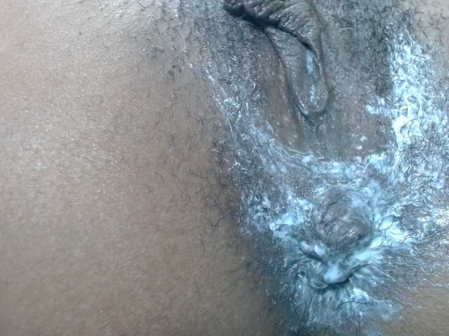 Skinybitchx live webcam show