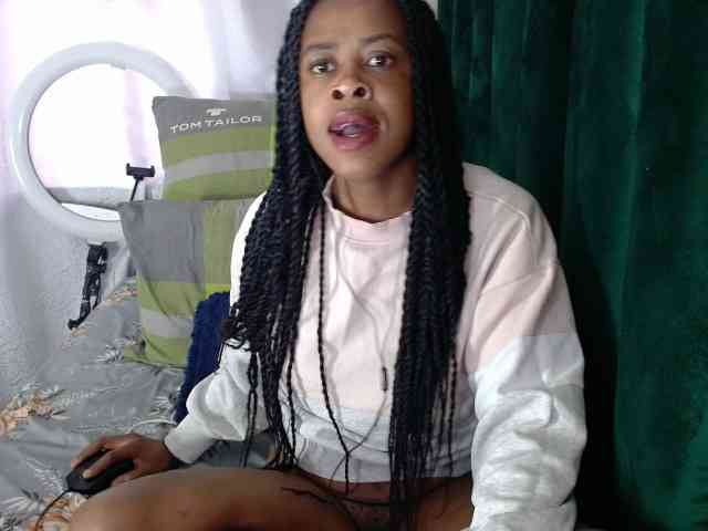 Skinybitchx webcam