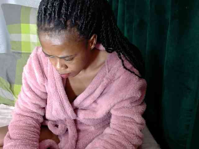 Skinybitchx webcam