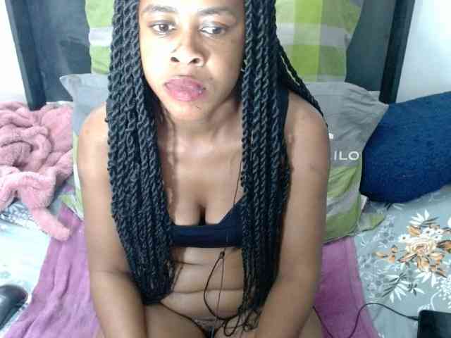 Skinybitchx webcam
